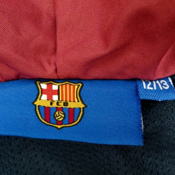 NEW! FC Barcelona Official Hooded Full Zip Jacket Windbreaker Navy Boys 12/13 Yr - Picture 10 of 12